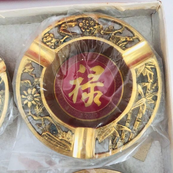 NEW - Set of 4 Brass Taiwanese Ashtrays with Chinese Characters - Picture 10 of 13